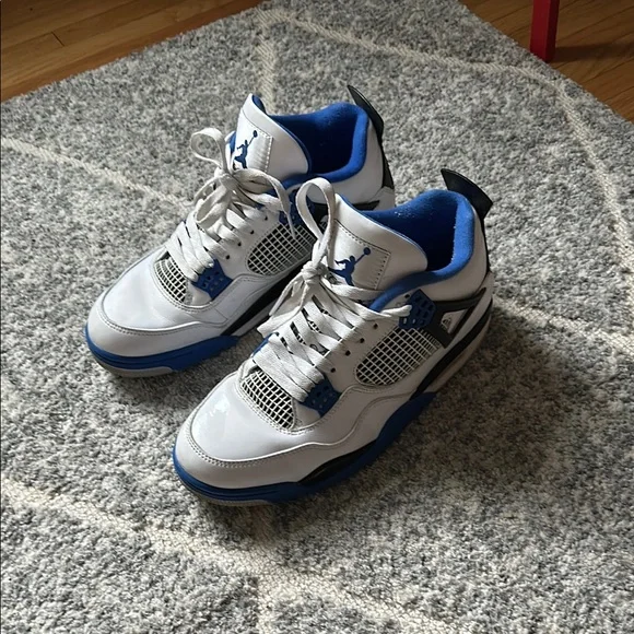 Air Jordan 4 Motorsport